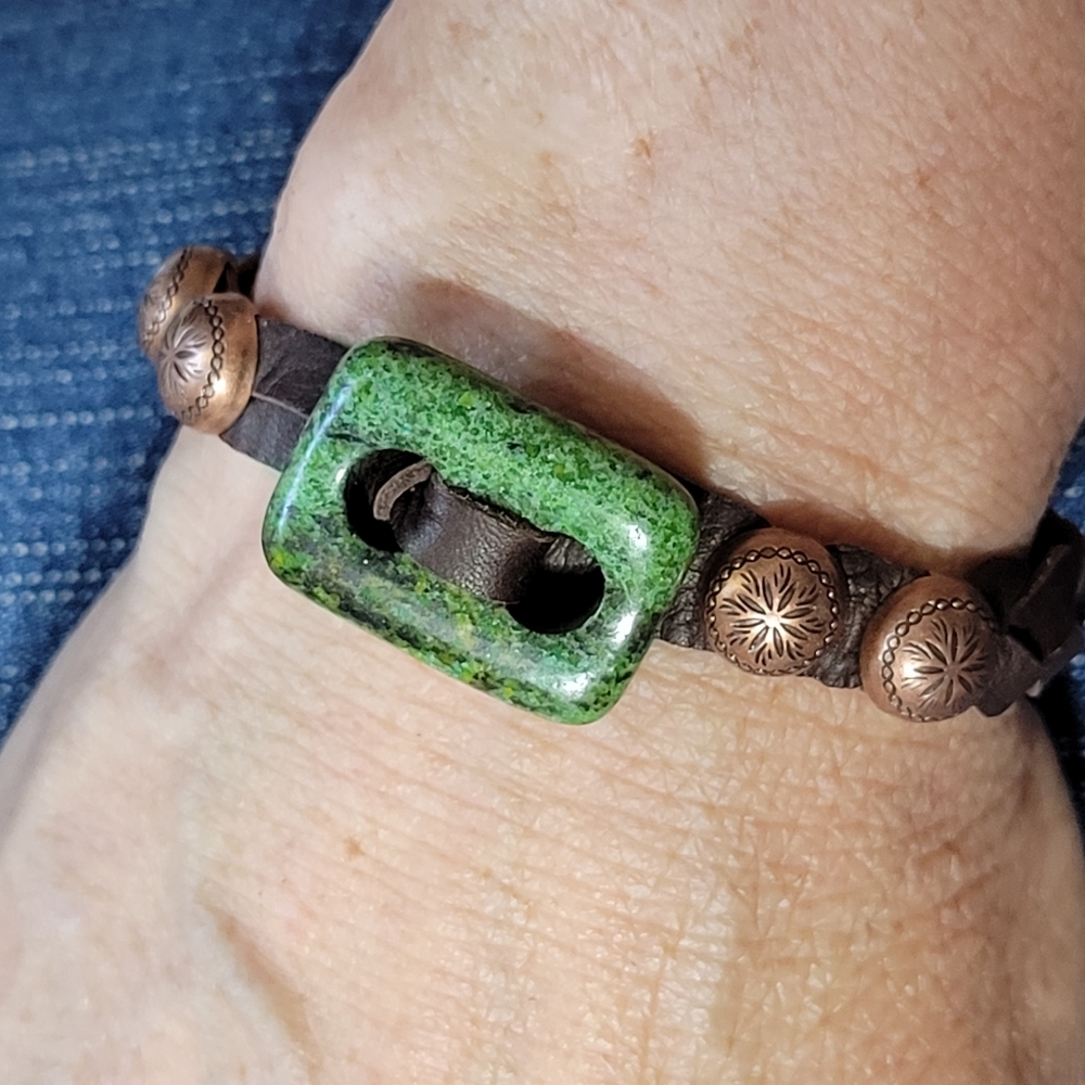 Adventurine Toggle Leather Friendship Bracelet